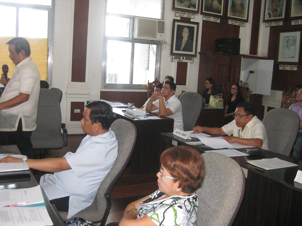 SP ALLOWS GOV. TAN TO BORROW Php 800 MILLION FROM LBP