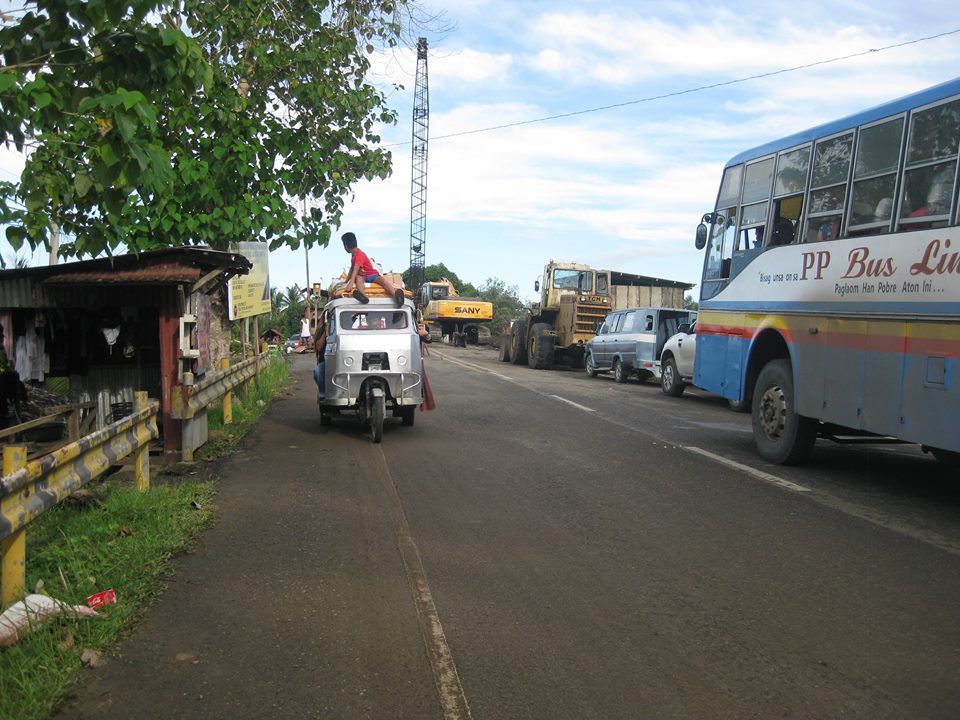 ONE DEAD, THREE HOSPITALIZED IN VEHICULAR ACCIDENT