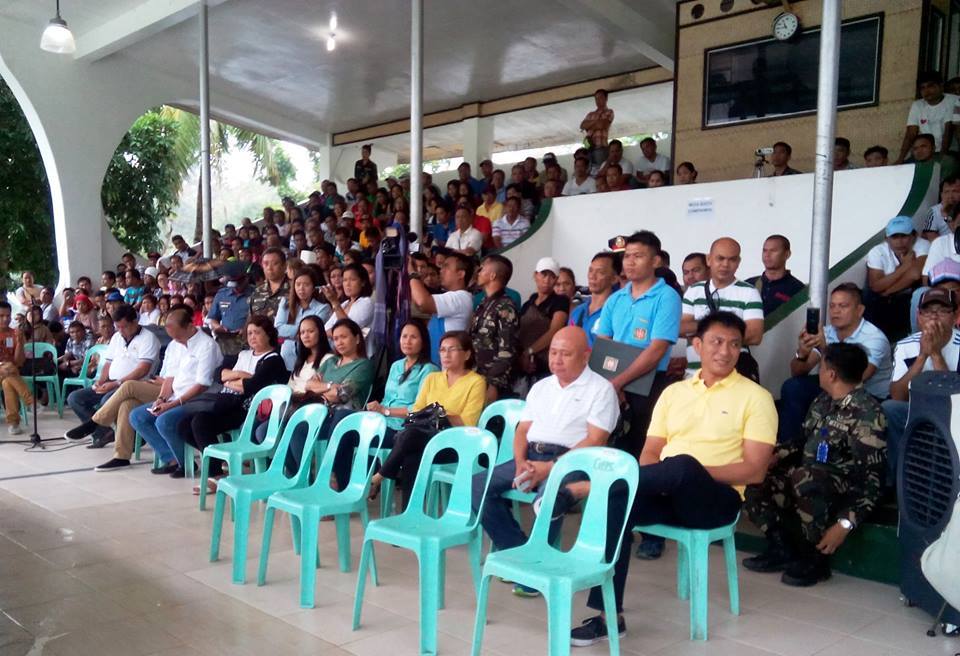 TAN-AQUINO TRUCE PROMISES PEACE