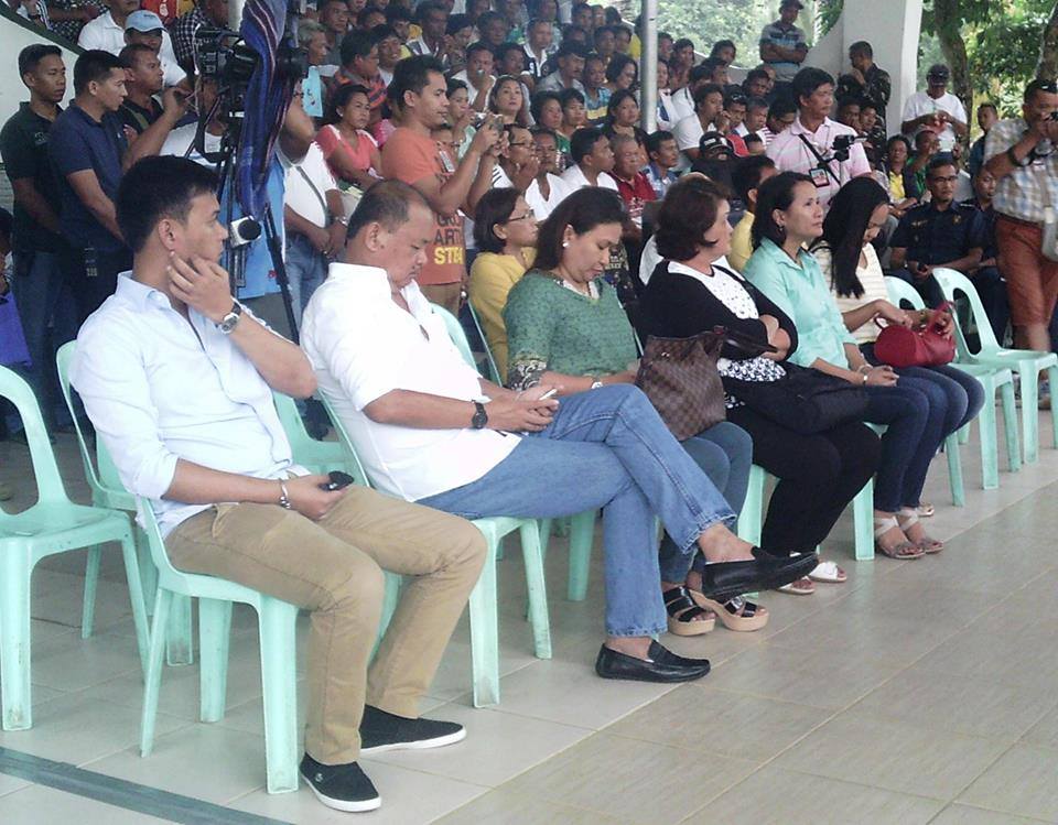 TAN-AQUINO TRUCE PROMISES PEACE