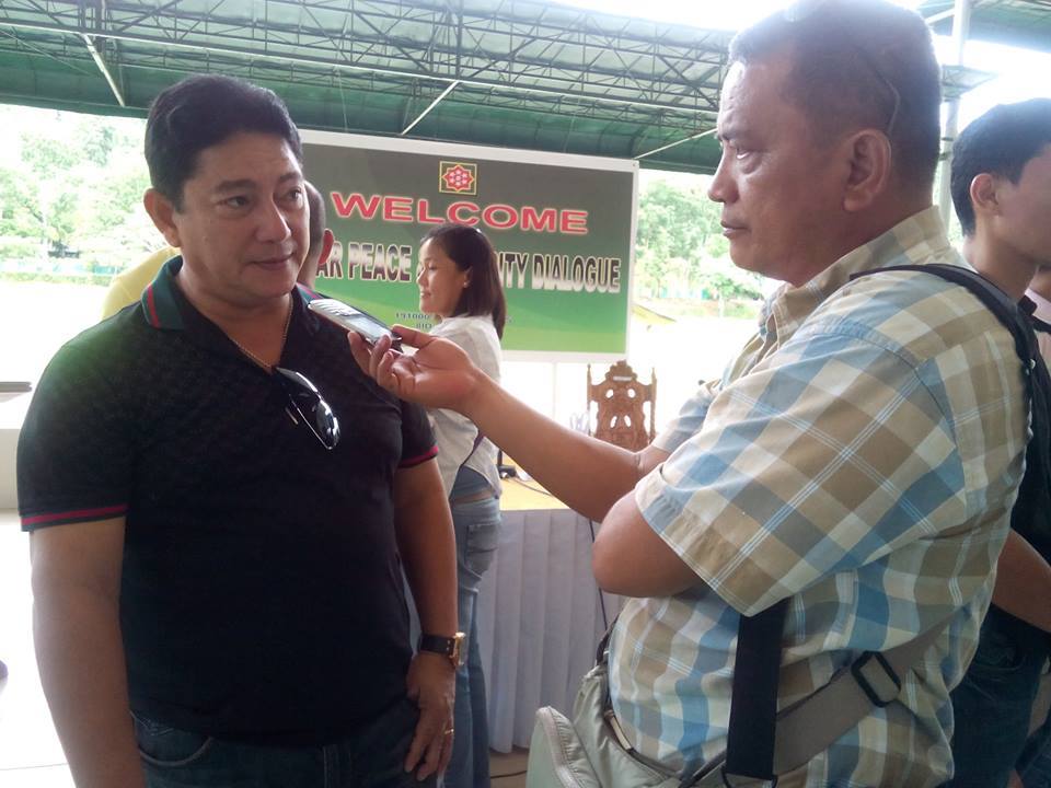 TAN-AQUINO TRUCE PROMISES PEACE