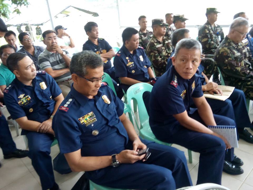 TAN-AQUINO TRUCE PROMISES PEACE