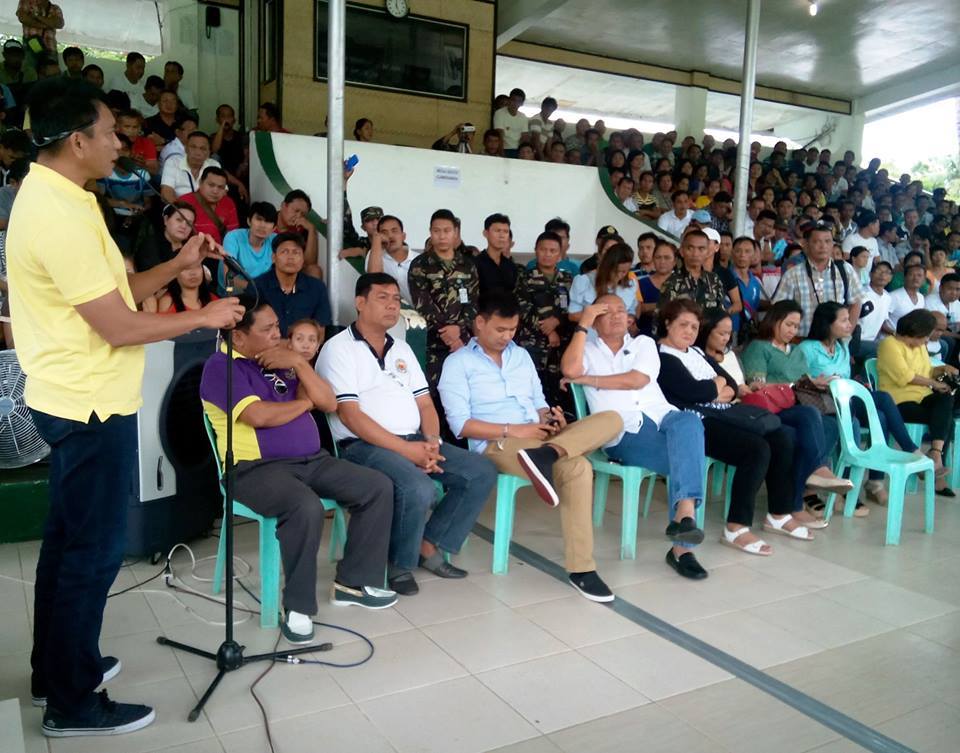 TAN-AQUINO TRUCE PROMISES PEACE