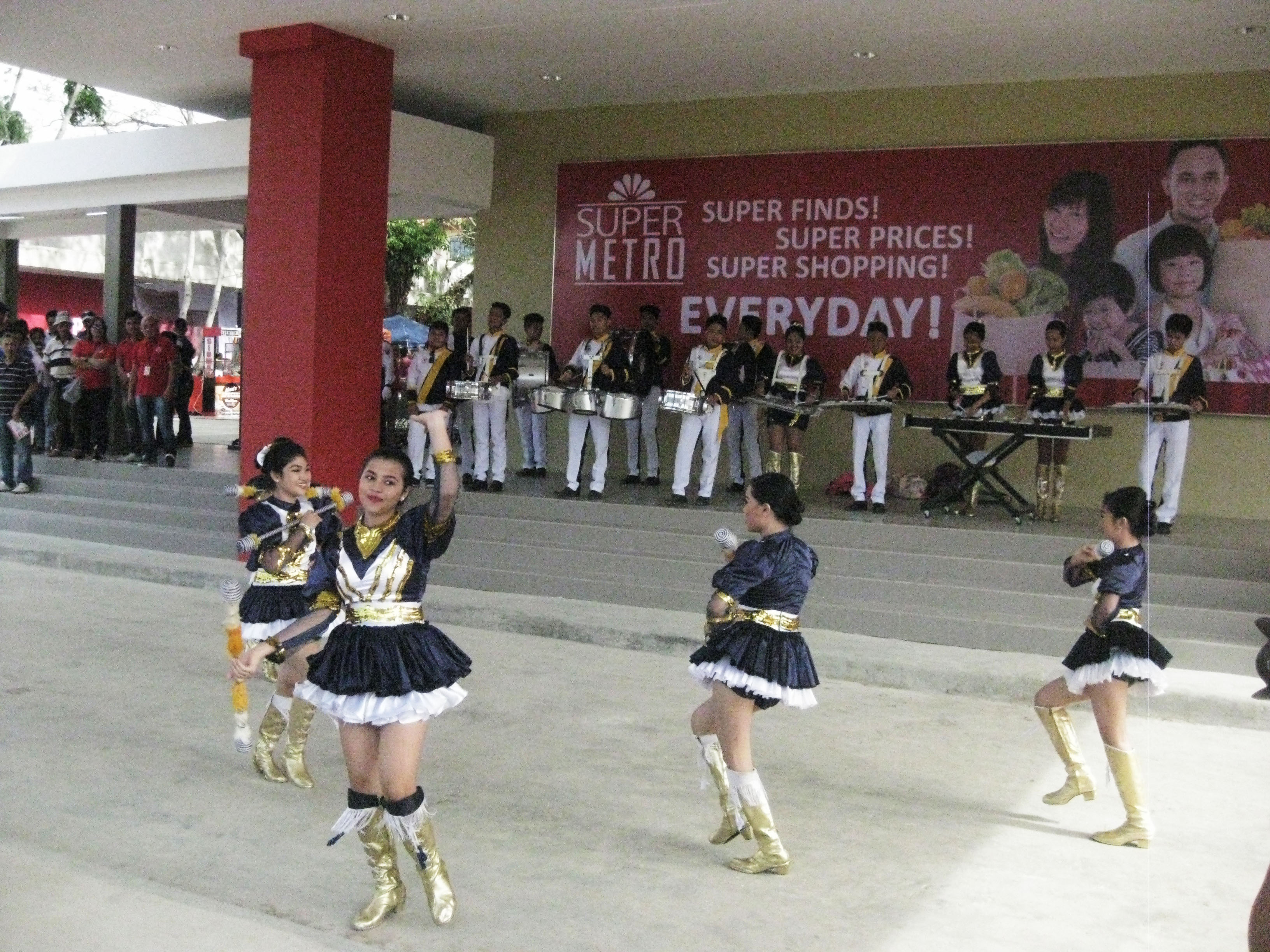 SUPER METRO CALBAYOG OPENING: A GRAND CELEBRATION