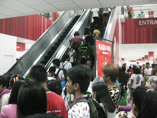 SUPER METRO CALBAYOG OPENING: A GRAND CELEBRATION