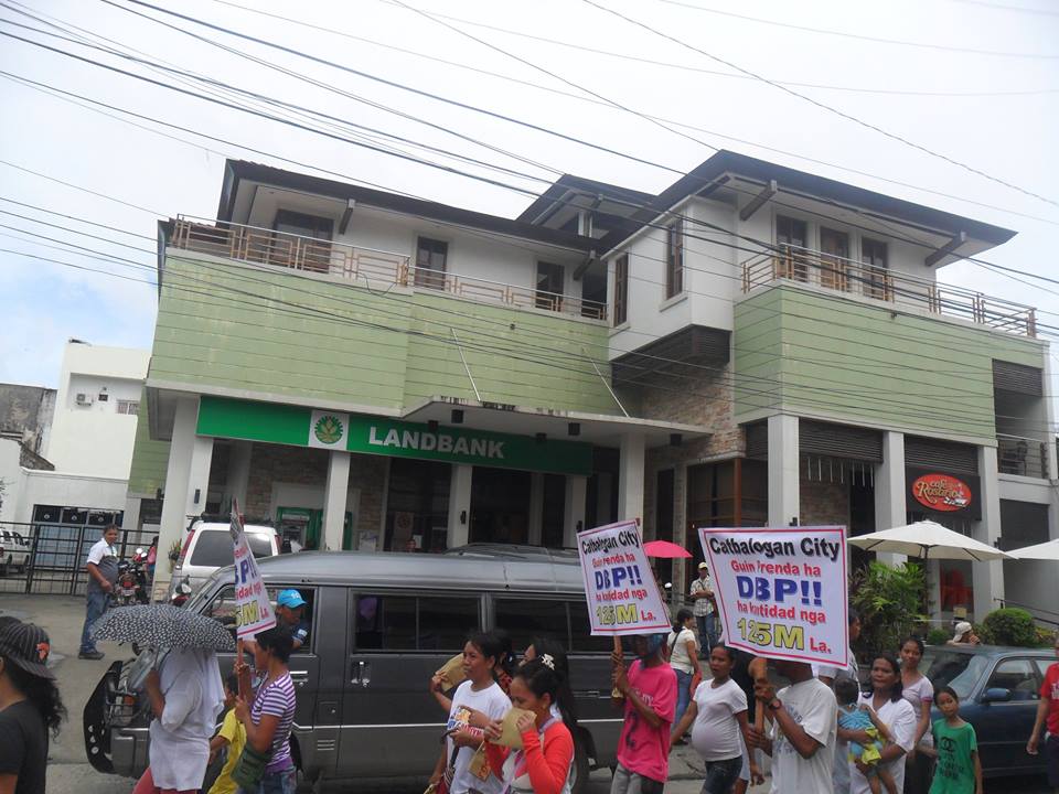 CATB. COP :  NO-TO-PHP800M-LOAN-COALITION ASSEMBLY AT PROVINCIAL CAPITOL, VERY PEACEFUL!