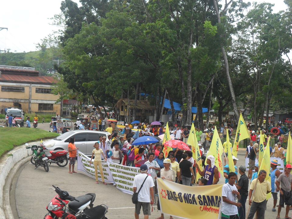 CATB. COP :  NO-TO-PHP800M-LOAN-COALITION ASSEMBLY AT PROVINCIAL CAPITOL, VERY PEACEFUL!