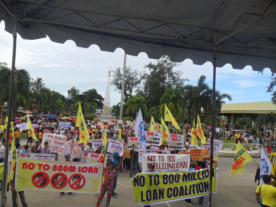 CATB. COP :  NO-TO-PHP800M-LOAN-COALITION ASSEMBLY AT PROVINCIAL CAPITOL, VERY PEACEFUL!