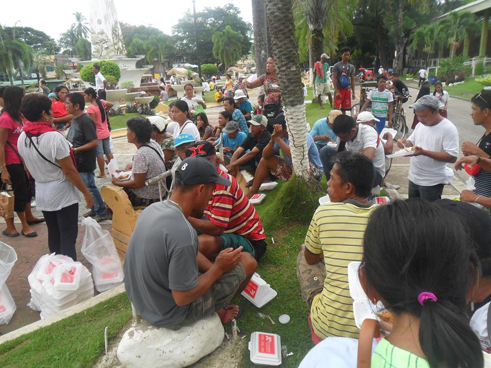 CATB. COP :  NO-TO-PHP800M-LOAN-COALITION ASSEMBLY AT PROVINCIAL CAPITOL, VERY PEACEFUL!