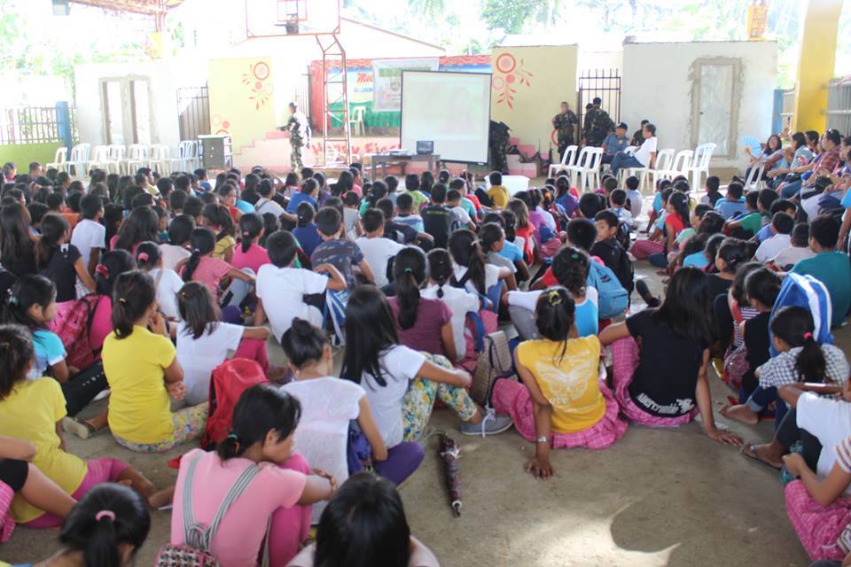 43RD INFANTRY BATTALION CONDUCTS LAKBAY KAPAYAPAAN INFORMATION PATROL