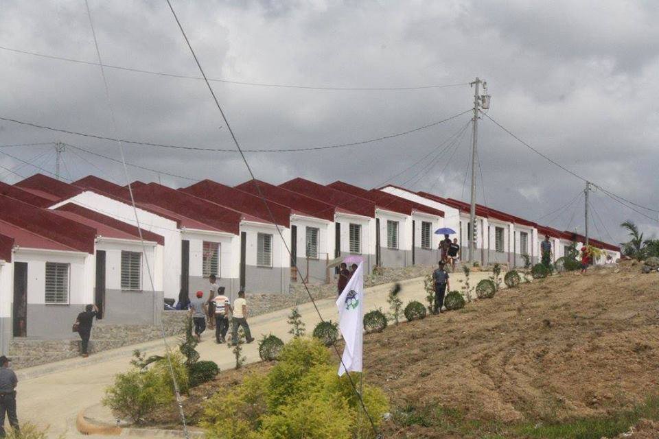 PRRD: OFFICIALS LIABLE FOR YOLANDA FOUL-UP WILL BE CRUCIFIED