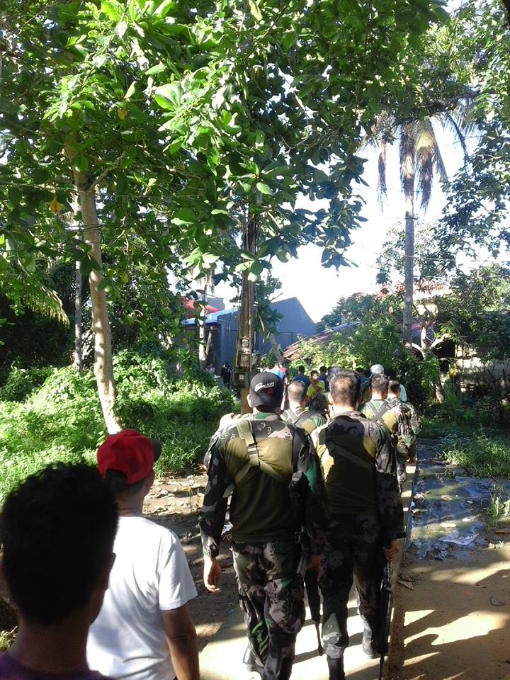 THREE DAYS BEFORE ELECTIONS, UNIFORMED MEN IN FULL BATTLE GEAR CREATES FEAR IN TWO COMMUNITES